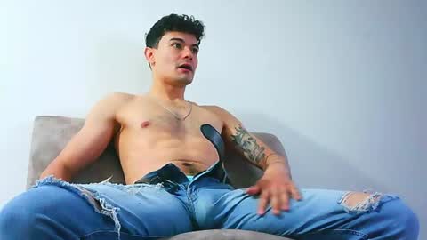 Snapshot of jhohannes_maximo chatting on 07-17-26, 11:06 jhohanes maximo online show from 07-17-26, 11:06