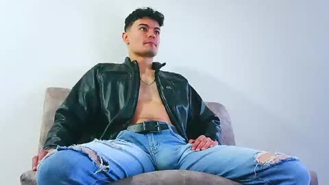 Snapshot of jhohannes_maximo chatting on 07-27-26, 01:51 jhohanes maximo online show from 07-27-26, 01:51