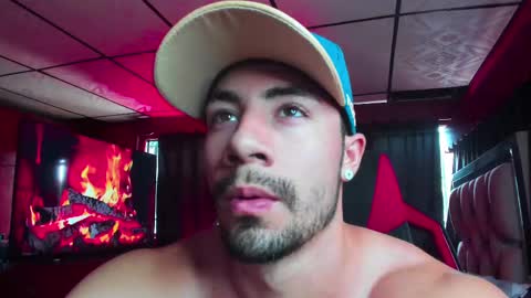 Jhojan Strong  online show from 02-15-25, 08:43