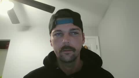 Snapshot of jholls chatting on 02-08-25, 04:36 jholls online show from 02-08-25, 04:36