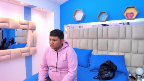 jhon_and_catalina online show from 10-11-25, 12:26