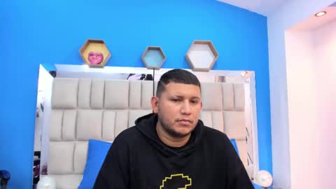 jhon_and_catalina online show from 10-21-25, 12:28