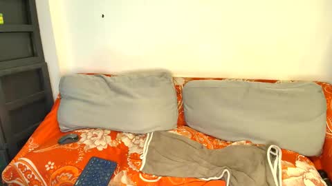 Snapshot of jhon_gade chatting on 10-21-25, 04:24 jhon_gade online show from 10-21-25, 04:24