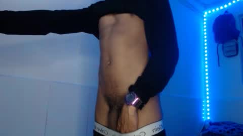 Snapshot of jhon_hot09 chatting on 10-12-25, 05:50 jhon_hot09 online show from 10-12-25, 05:50