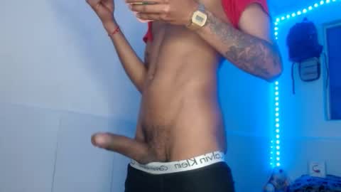 Snapshot of jhon_hot09 chatting on 10-14-25, 04:52 jhon_hot09 online show from 10-14-25, 04:52