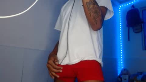 Snapshot of jhon_hot09 chatting on 10-25-25, 06:02 jhon_hot09 online show from 10-25-25, 06:02