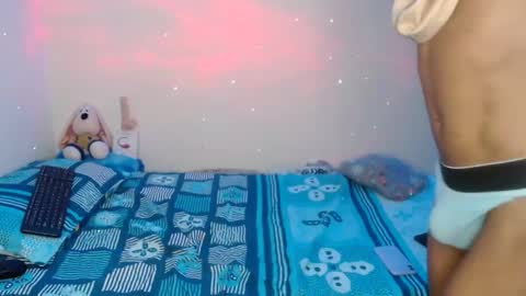 Snapshot of jhon_hot09 chatting on 11-06-25, 05:14 jhon_hot09 online show from 11-06-25, 05:14