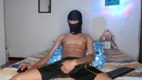 Snapshot of jhon_hot09 chatting on 12-04-25, 04:05 jhon_hot09 online show from 12-04-25, 04:05