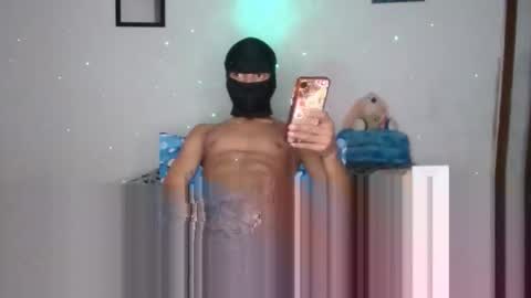 Snapshot of jhon_hot09 chatting on 12-14-25, 11:31 jhon_hot09 online show from 12-14-25, 11:31