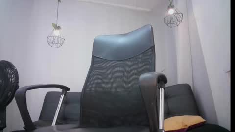 Snapshot of jhon_malo chatting on 02-07-25, 03:19 jhon_malo online show from 02-07-25, 03:19