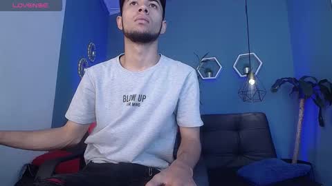 Snapshot of jhon_malo chatting on 09-17-25, 12:40 jhon_malo online show from 09-17-25, 12:40