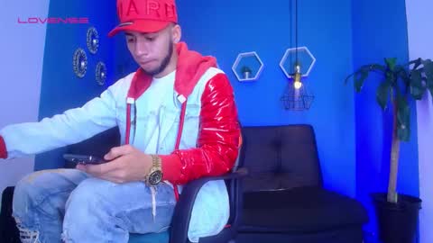 Snapshot of jhon_malo chatting on 10-12-25, 01:37 jhon_malo online show from 10-12-25, 01:37