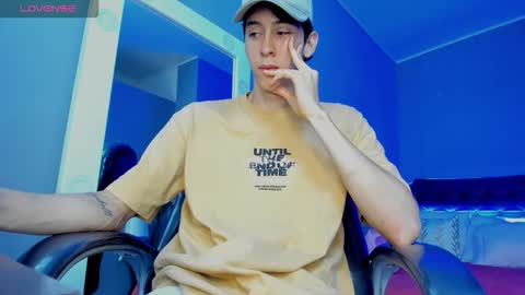 Snapshot of jhon_snow__ chatting on 10-01-25, 02:23 Jhon online show from 10-01-25, 02:23