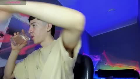 Snapshot of jhon_snow__ chatting on 10-24-25, 03:19 Jhon online show from 10-24-25, 03:19