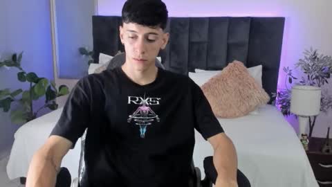 Snapshot of jhon_snow__ chatting on 11-22-25, 01:43 Jhon online show from 11-22-25, 01:43