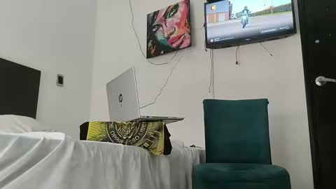 jhon online show from 01-20-25, 08:40