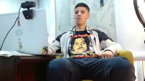 jhon online show from 10-22-25, 01:33