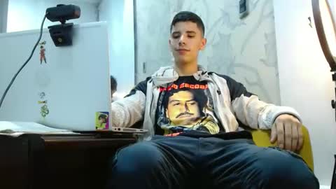 jhon online show from 10-23-25, 02:11