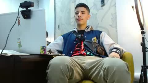 jhon online show from 10-24-25, 10:39