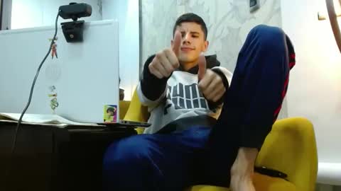 jhon online show from 10-28-25, 05:33