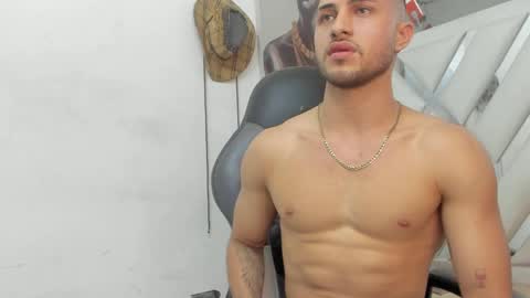 jhonny online show from 02-10-25, 07:04