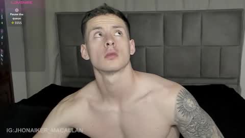 Snapshot of jhonny_macallan chatting on 09-16-25, 02:01 Jhonaiker online show from 09-16-25, 02:01