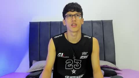 Jhonny online show from 03-26-26, 03:23