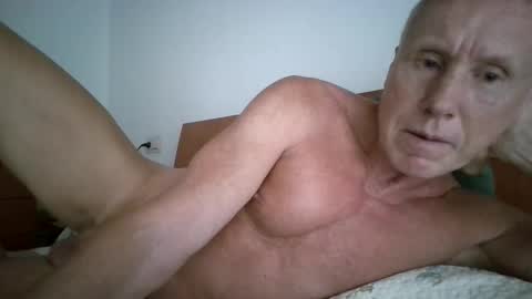 Snapshot of jhonpelopaja2 chatting on 10-09-25, 10:02 jhonpelopaja2 online show from 10-09-25, 10:02