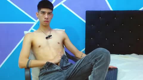 Snapshot of jhony_sex3 chatting on 01-04-25, 04:12 jhony_sex3 online show from 01-04-25, 04:12