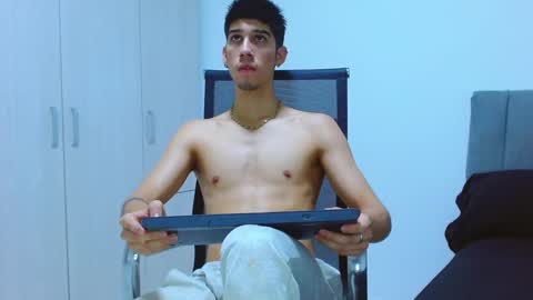 Snapshot of jhony_sex3 chatting on 09-17-25, 02:57 jhony_sex3 online show from 09-17-25, 02:57