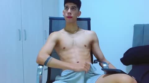 Snapshot of jhony_sex3 chatting on 09-26-25, 06:28 jhony_sex3 online show from 09-26-25, 06:28