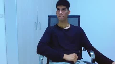 Snapshot of jhony_sex3 chatting on 09-27-25, 02:38 jhony_sex3 online show from 09-27-25, 02:38