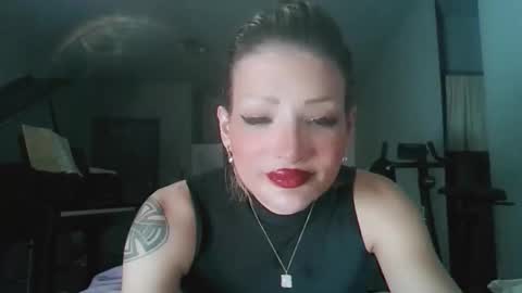 Snapshot of jhopeftw chatting on 10-24-25, 08:27 Anya online show from 10-24-25, 08:27