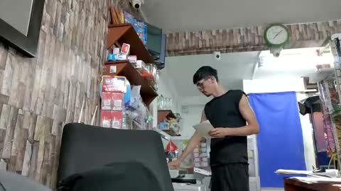 Snapshot of jhosuamoore chatting on 05-26-26, 12:06 Jhosuamoore online show from 05-26-26, 12:06