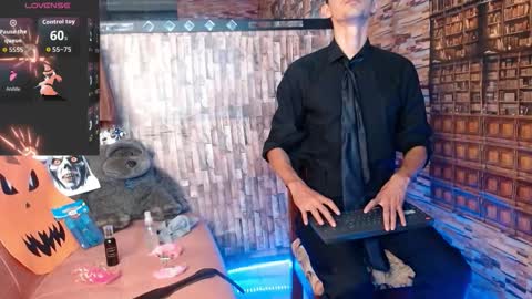 jhosuamoore2 online show from 10-30-25, 02:24