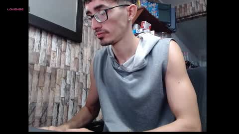 jhosuamoore2 online show from 05-07-26, 11:59