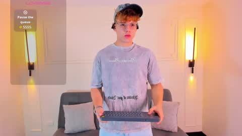 jhoumod_21 online show from 09-24-25, 10:18