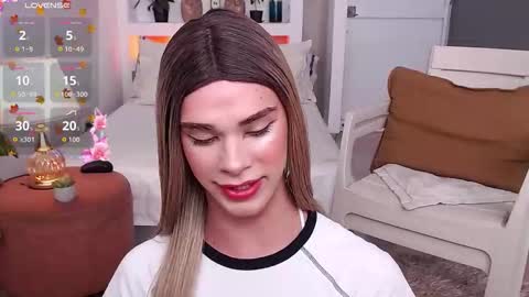 Jhuan Nhez online show from 11-18-25, 06:34