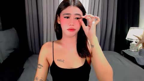 jhuliana_and_charles_room online show from 11-17-25, 04:29