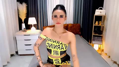 julie online show from 02-20-25, 01:57