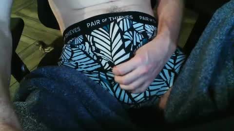 Hungone online show from 09-28-25, 04:07