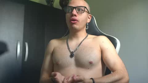 Jhx online show from 04-23-26, 01:57