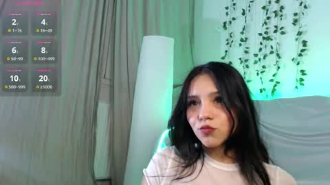 Ji Hye online show from 10-17-25, 03:36