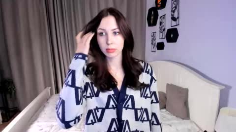 Snapshot of jiddy_fuzze chatting on 10-25-25, 12:56 Margo online show from 10-25-25, 12:56