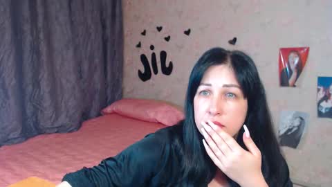 Snapshot of jill_stevens chatting on 10-10-25, 12:20 Jill online show from 10-10-25, 12:20