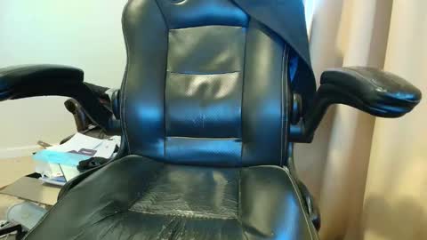 jim74122 online show from 02-03-26, 01:48