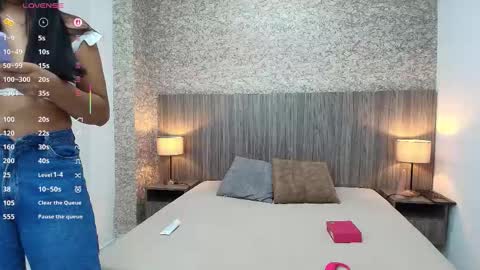 Jimena Salazar online show from 02-08-26, 11:24