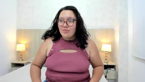 Snapshot of jimena_sandoval chatting on 12-17-25, 07:31 Jimena online show from 12-17-25, 07:31