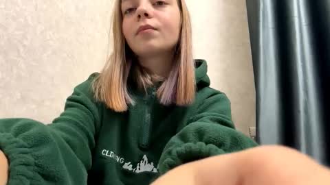 Steff online show from 10-15-25, 04:07