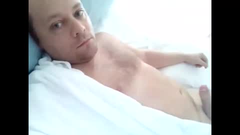 Snapshot of jimmy18love chatting on 10-26-25, 01:00 jimmy18love online show from 10-26-25, 01:00